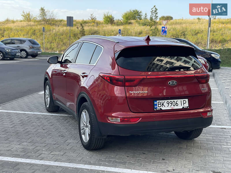 Внедорожник / Кроссовер Kia Sportage 2016 в Ровно