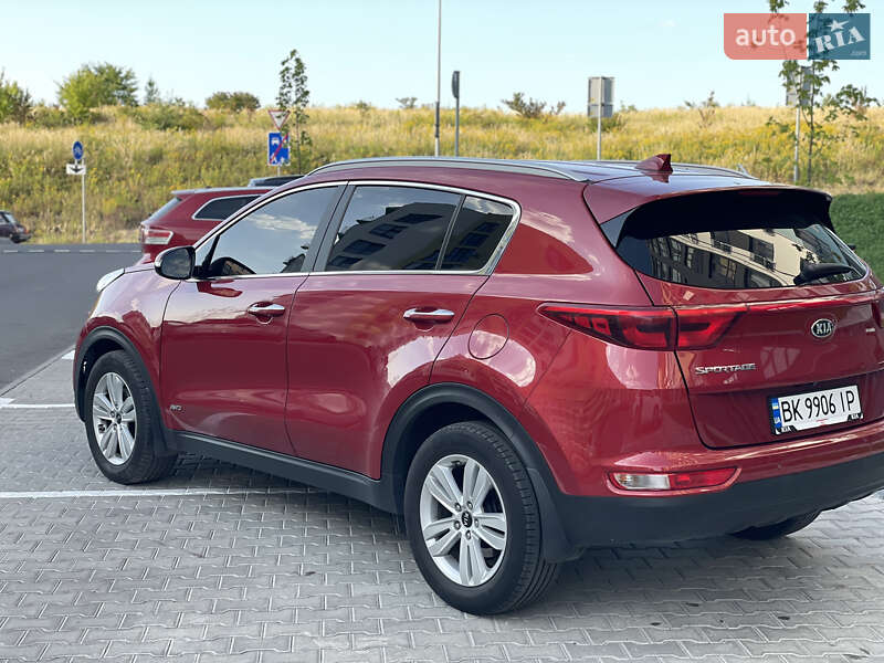 Внедорожник / Кроссовер Kia Sportage 2016 в Ровно