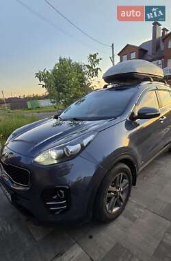 Позашляховик / Кросовер Kia Sportage 2016 в Сумах