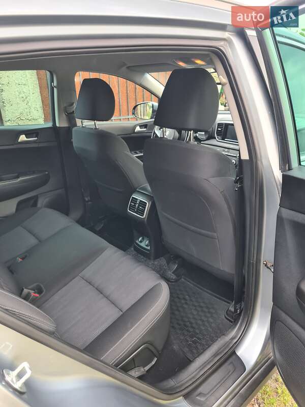 Внедорожник / Кроссовер Kia Sportage 2019 в Виноградове