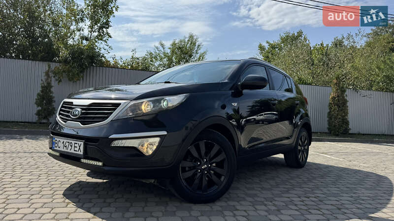 Внедорожник / Кроссовер Kia Sportage 2011 в Ивано-Франковске
