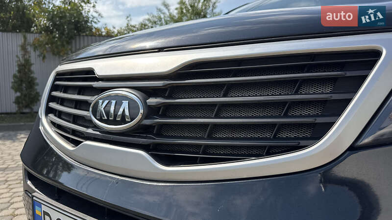 Внедорожник / Кроссовер Kia Sportage 2011 в Ивано-Франковске