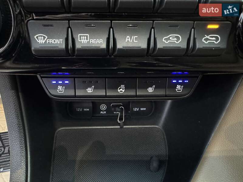 Позашляховик / Кросовер Kia Sportage 2017 в Києві