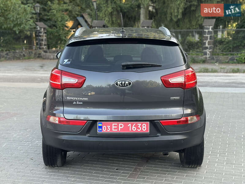 Позашляховик / Кросовер Kia Sportage 2011 в Радивиліві