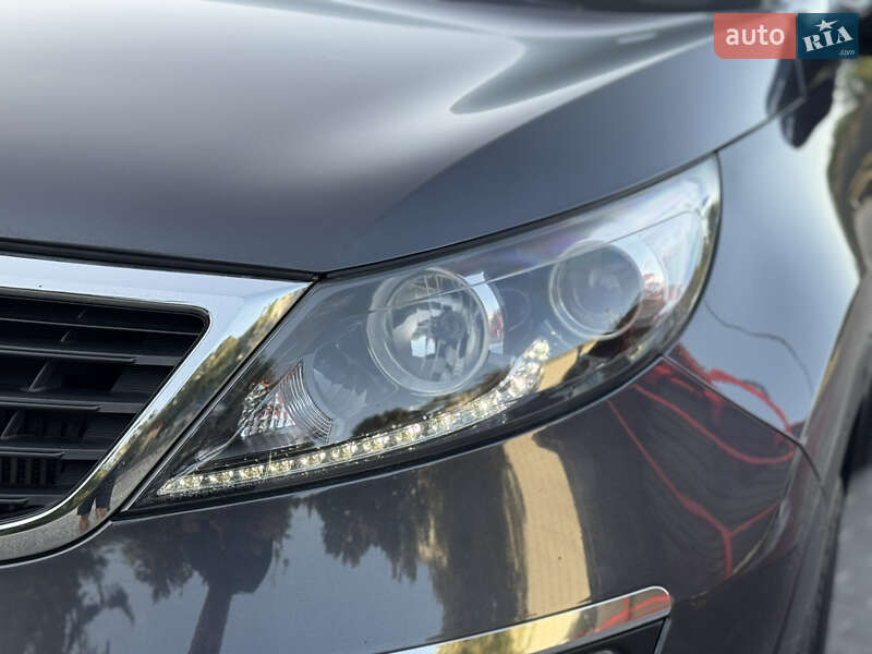 Позашляховик / Кросовер Kia Sportage 2011 в Радивиліві