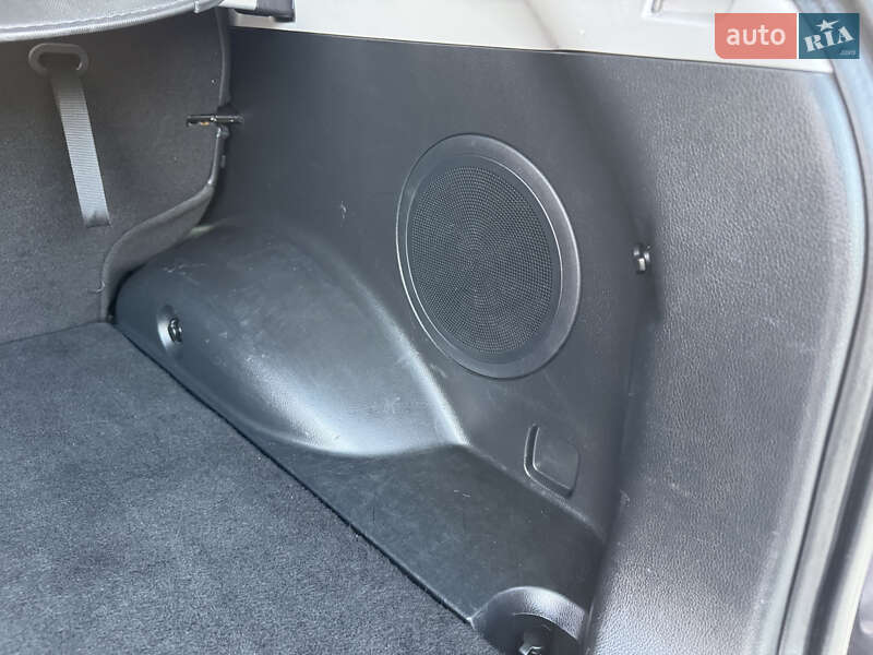 Позашляховик / Кросовер Kia Sportage 2011 в Радивиліві