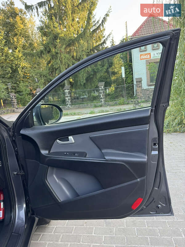 Позашляховик / Кросовер Kia Sportage 2011 в Радивиліві