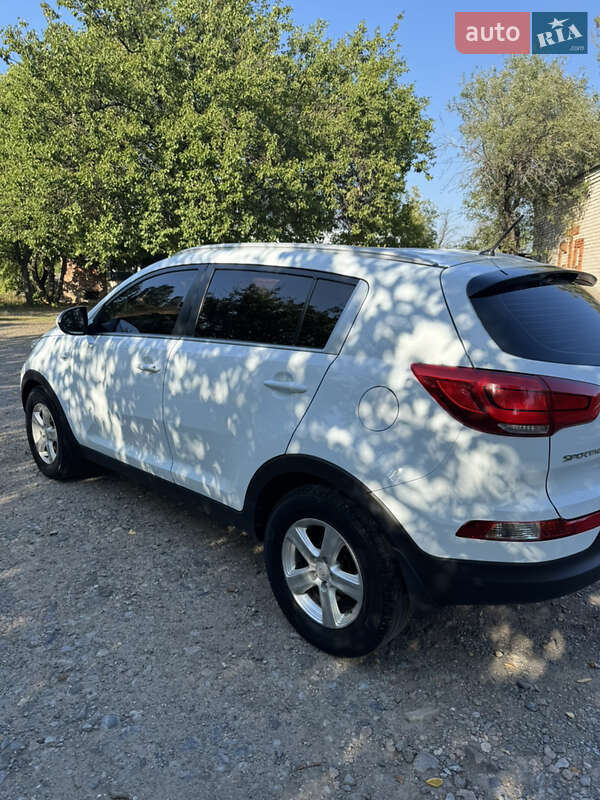 Внедорожник / Кроссовер Kia Sportage 2014 в Славянске