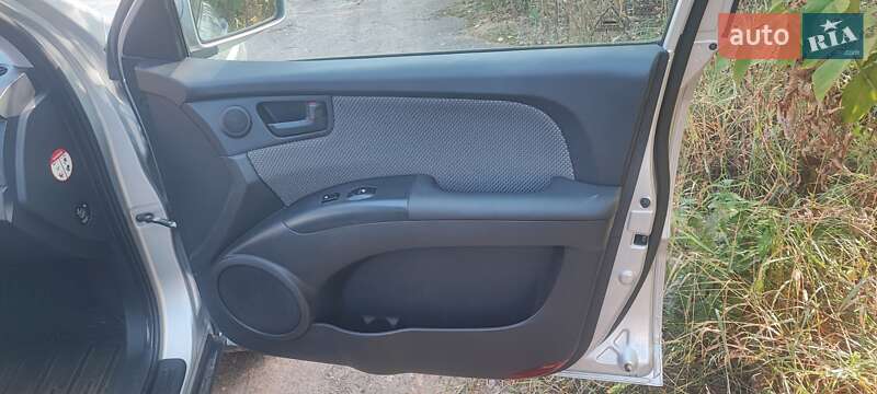 Внедорожник / Кроссовер Kia Sportage 2010 в Глухове фото 12 Внедорожник / Кроссовер Kia Sportage 2010 в Глухове