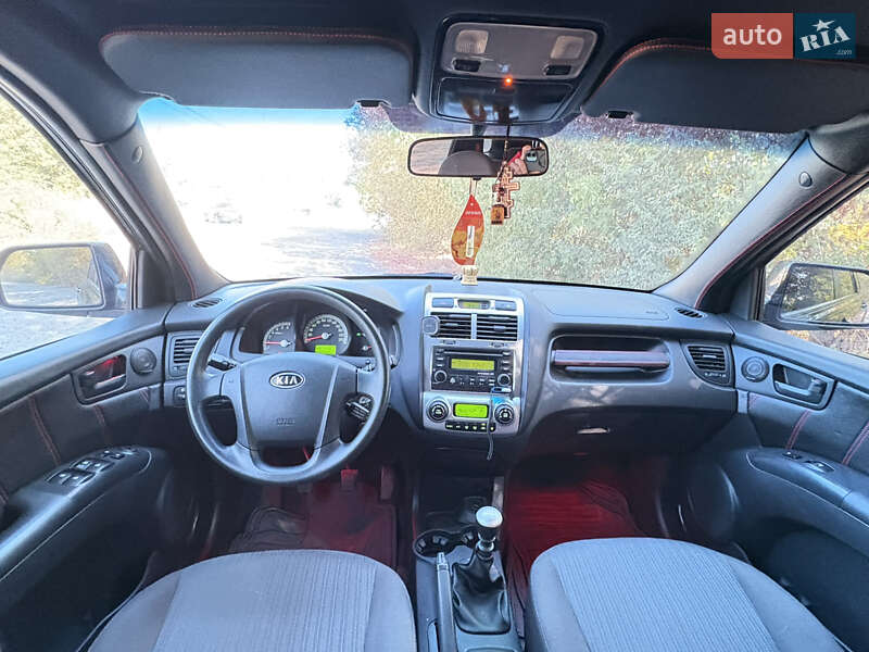 Внедорожник / Кроссовер Kia Sportage 2008 в Черновцах