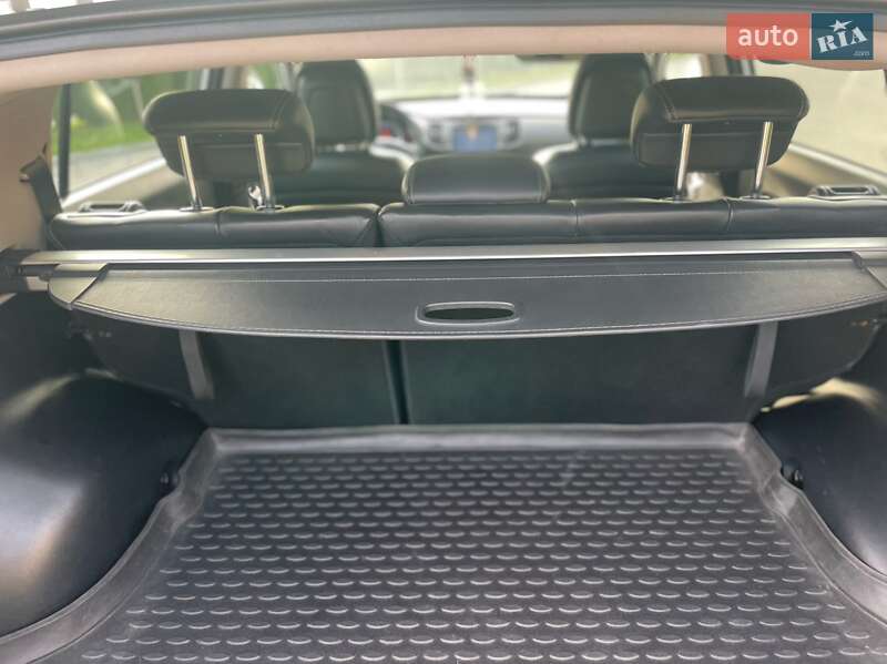 Позашляховик / Кросовер Kia Sportage 2011 в Дунаївцях