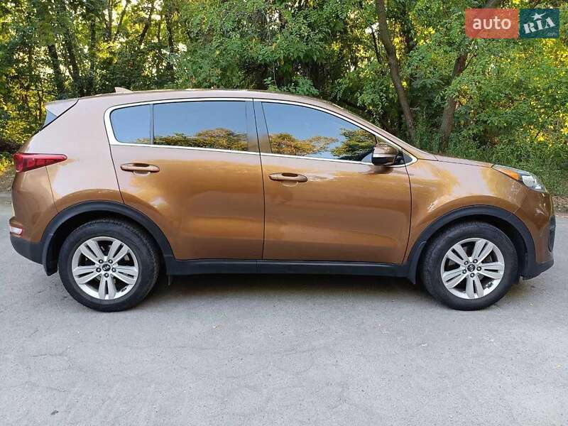 Внедорожник / Кроссовер Kia Sportage 2016 в Днепре фото 3 Внедорожник / Кроссовер Kia Sportage 2016 в Днепре