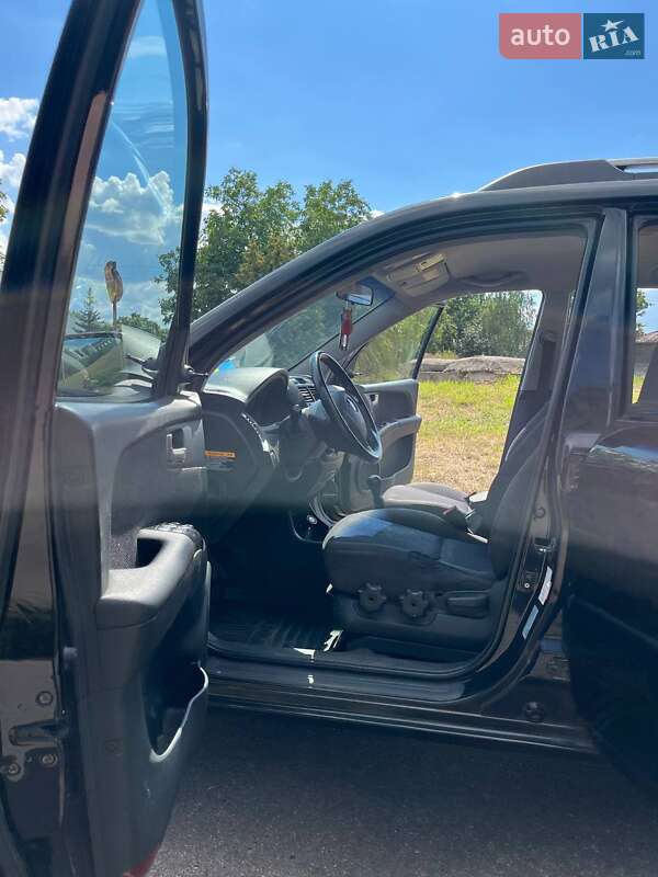 Внедорожник / Кроссовер Kia Sportage 2006 в Чернигове