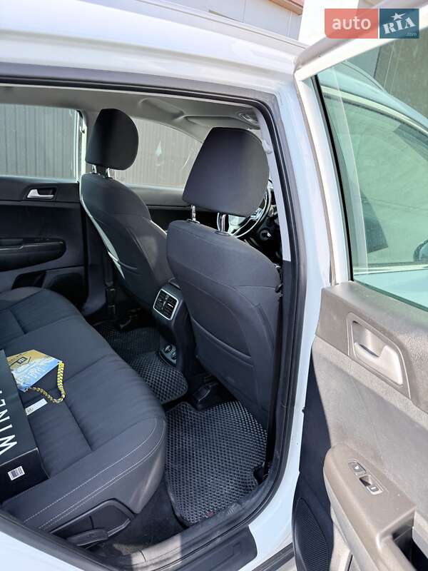 Внедорожник / Кроссовер Kia Sportage 2017 в Хусте