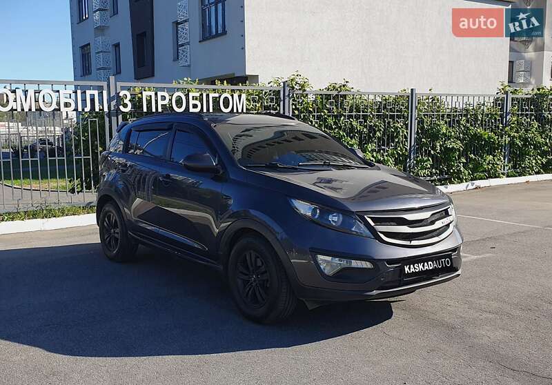 Внедорожник / Кроссовер Kia Sportage 2012 в Харькове