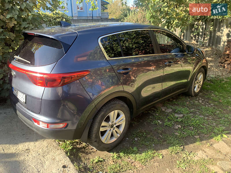 Внедорожник / Кроссовер Kia Sportage 2016 в Тячеве