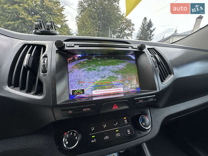 Внедорожник / Кроссовер Kia Sportage 2012 в Ивано-Франковске