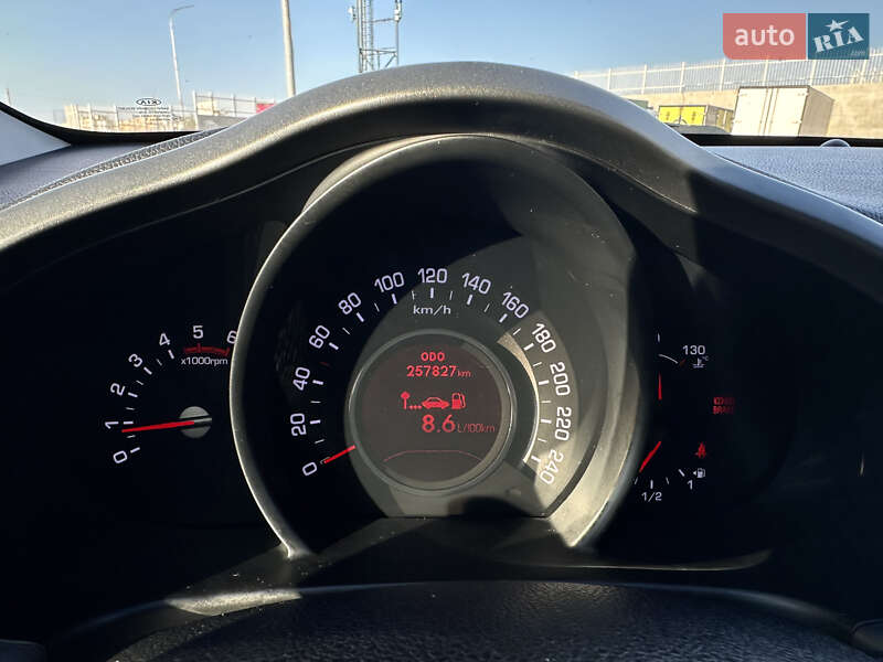 Позашляховик / Кросовер Kia Sportage 2011 в Одесі