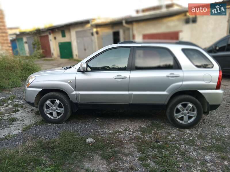 Внедорожник / Кроссовер Kia Sportage 2009 в Тернополе