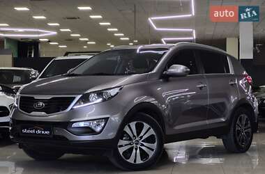 Позашляховик / Кросовер Kia Sportage 2012 в Миколаєві