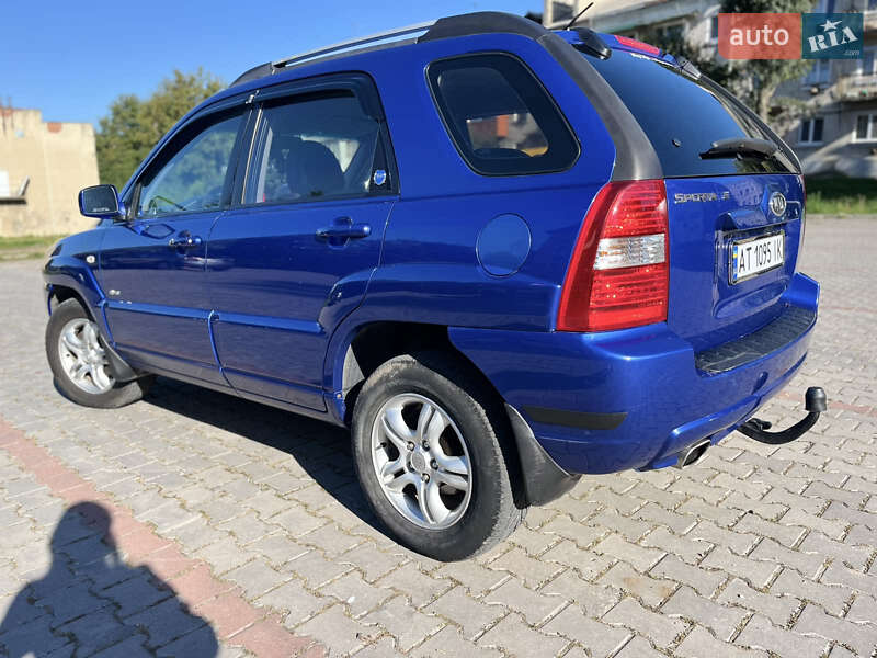 Позашляховик / Кросовер Kia Sportage 2005 в Городенці