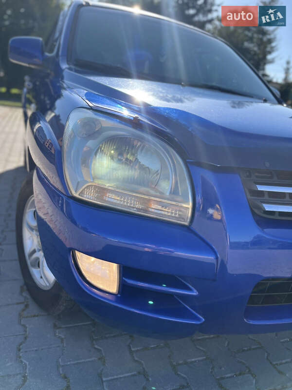 Позашляховик / Кросовер Kia Sportage 2005 в Городенці