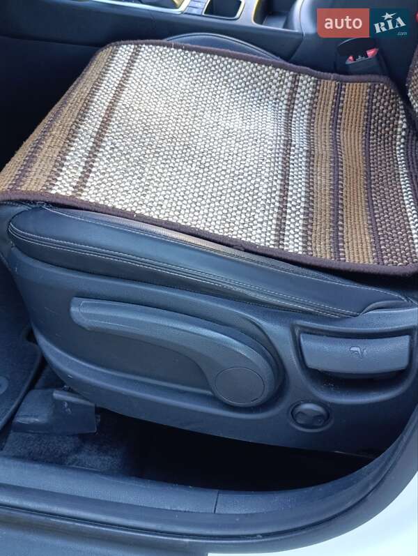 Позашляховик / Кросовер Kia Sportage 2016 в Одесі