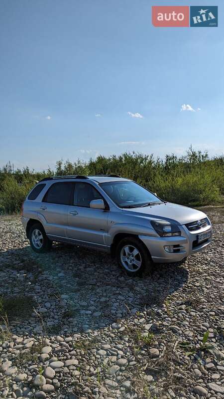 Внедорожник / Кроссовер Kia Sportage 2007 в Калуше