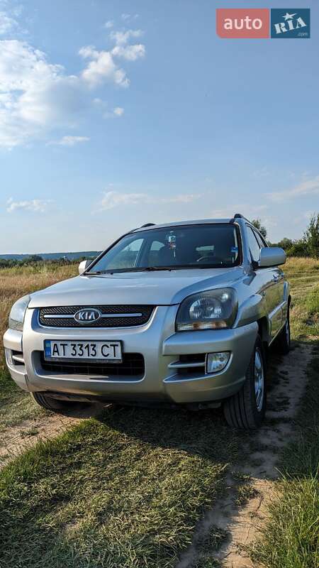Внедорожник / Кроссовер Kia Sportage 2007 в Калуше