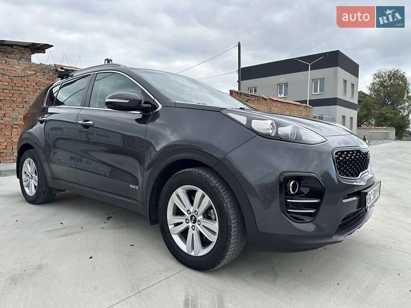 Внедорожник / Кроссовер Kia Sportage 2016 в Радехове