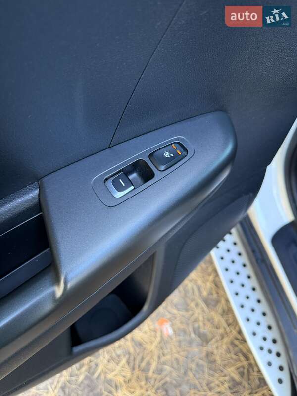 Позашляховик / Кросовер Kia Sportage 2017 в Сумах фото 18 Позашляховик / Кросовер Kia Sportage 2017 в Сумах