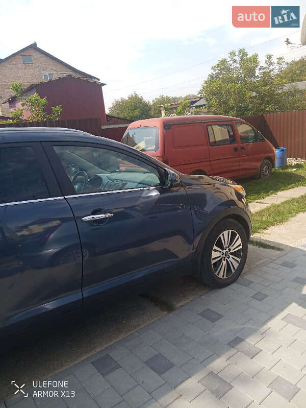 Внедорожник / Кроссовер Kia Sportage 2015 в Ивано-Франковске