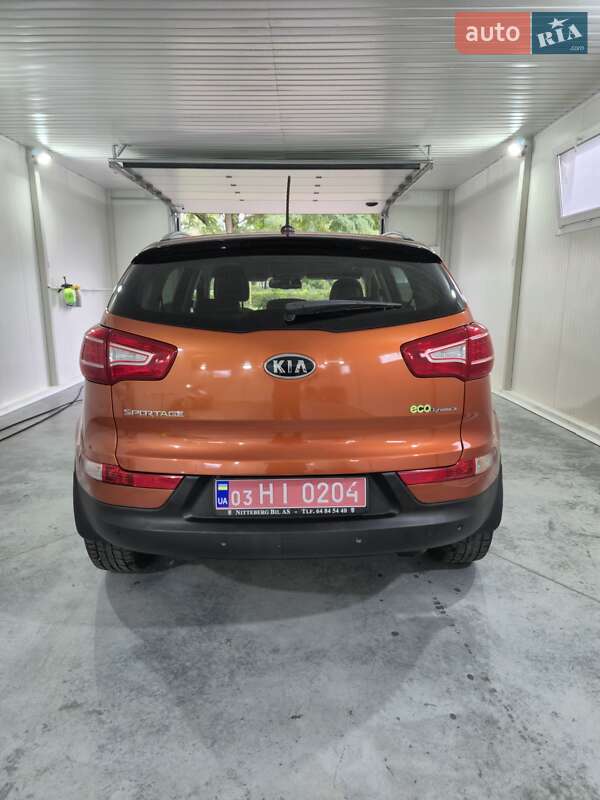 Позашляховик / Кросовер Kia Sportage 2012 в Золочеві