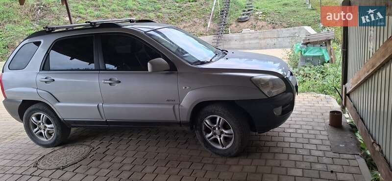 Внедорожник / Кроссовер Kia Sportage 2006 в Славском