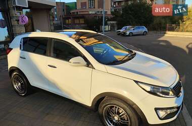 Внедорожник / Кроссовер Kia Sportage 2015 в Киеве