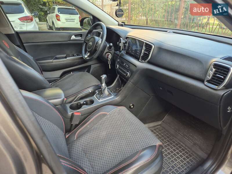 Внедорожник / Кроссовер Kia Sportage 2016 в Львове