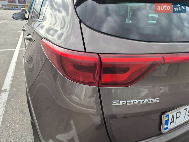 Внедорожник / Кроссовер Kia Sportage 2016 в Львове