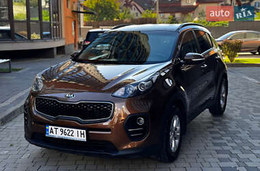 Внедорожник / Кроссовер Kia Sportage 2016 в Ивано-Франковске
