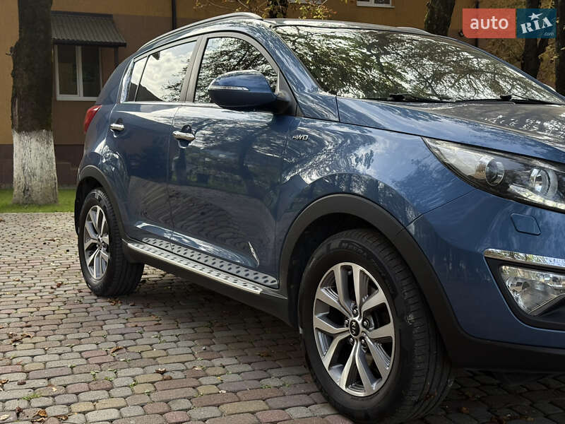 Внедорожник / Кроссовер Kia Sportage 2014 в Тячеве