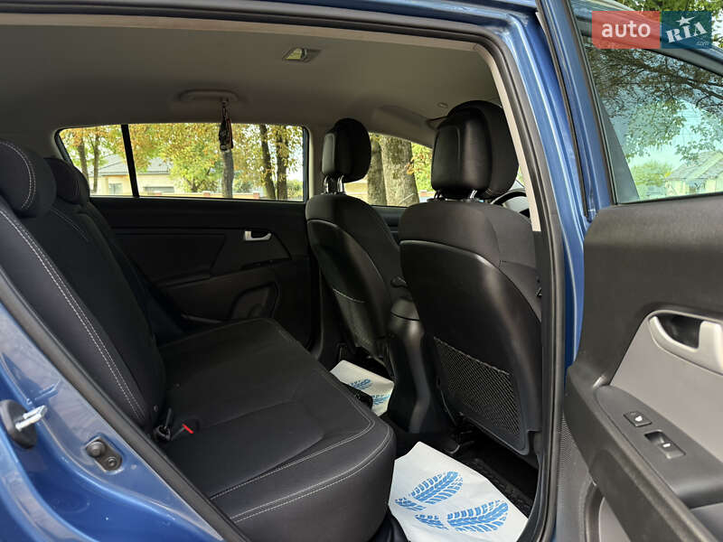 Внедорожник / Кроссовер Kia Sportage 2014 в Тячеве