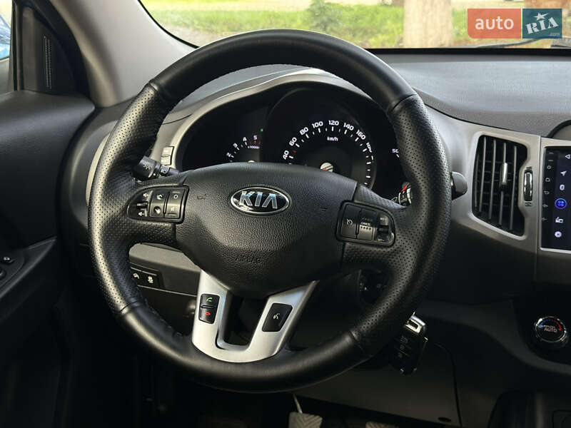 Внедорожник / Кроссовер Kia Sportage 2014 в Тячеве