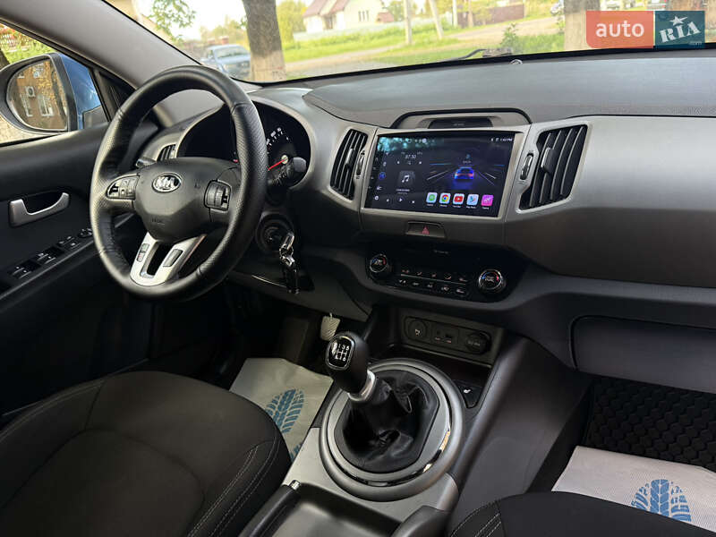 Внедорожник / Кроссовер Kia Sportage 2014 в Тячеве