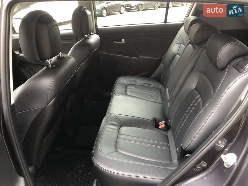 Внедорожник / Кроссовер Kia Sportage 2013 в Ивано-Франковске фото 13 Внедорожник / Кроссовер Kia Sportage 2013 в Ивано-Франковске
