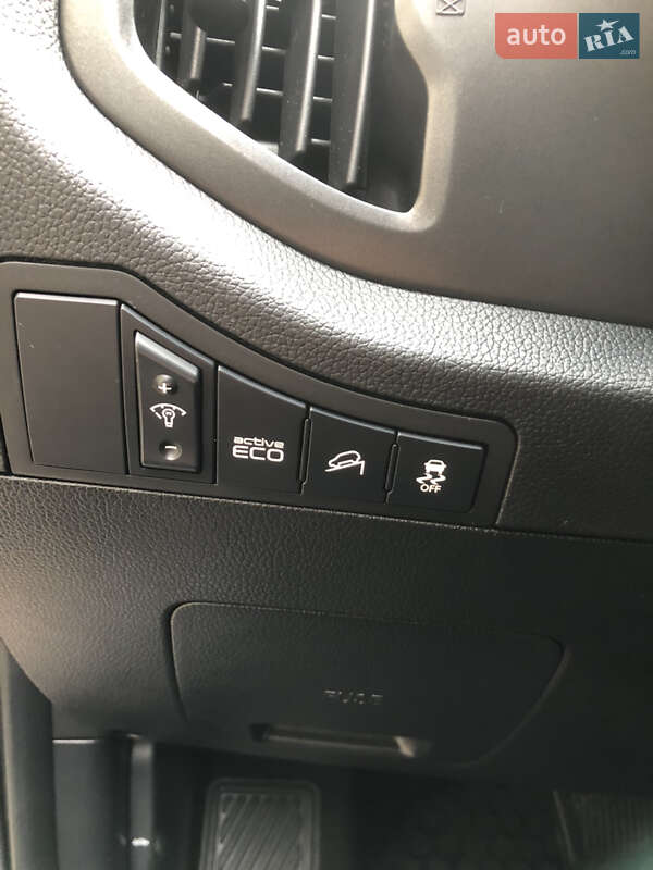 Внедорожник / Кроссовер Kia Sportage 2013 в Ивано-Франковске фото 17 Внедорожник / Кроссовер Kia Sportage 2013 в Ивано-Франковске