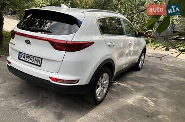 Внедорожник / Кроссовер Kia Sportage 2016 в Киеве