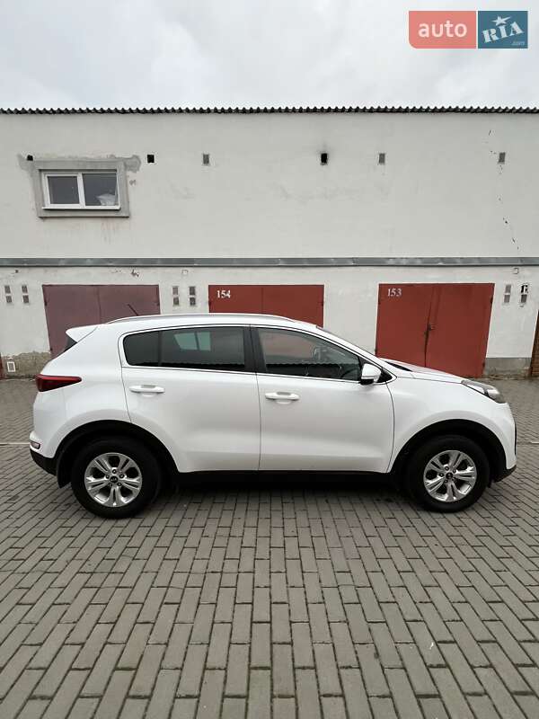 Позашляховик / Кросовер Kia Sportage 2016 в Луцьку фото 59 Позашляховик / Кросовер Kia Sportage 2016 в Луцьку