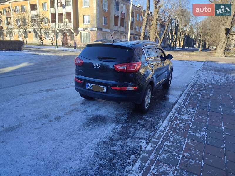 Внедорожник / Кроссовер Kia Sportage 2012 в Днепре