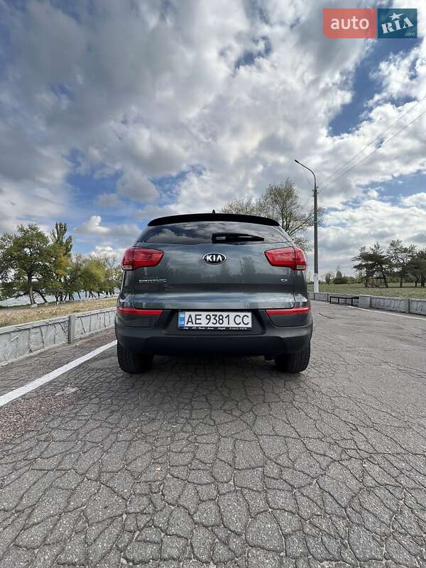 Внедорожник / Кроссовер Kia Sportage 2014 в Каменском