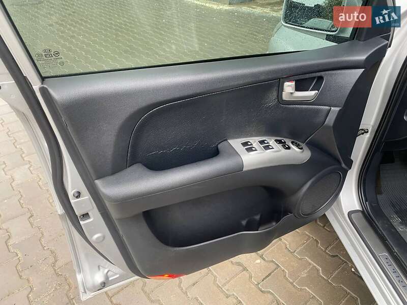 Позашляховик / Кросовер Kia Sportage 2007 в Вінниці