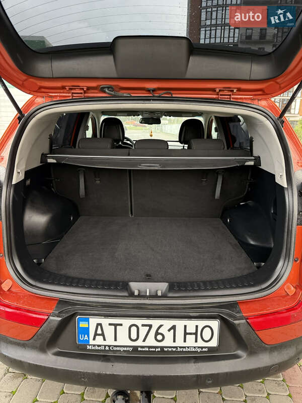 Позашляховик / Кросовер Kia Sportage 2011 в Івано-Франківську